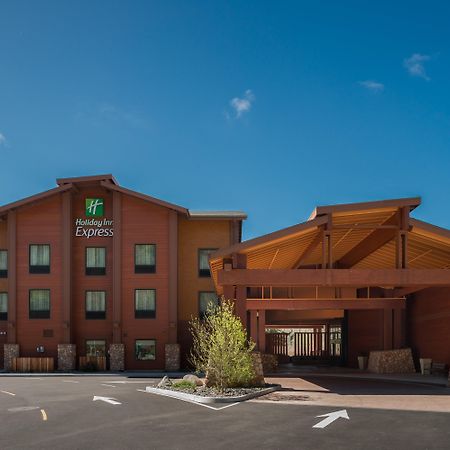 Holiday Inn Express Redwood National Park By Ihg Klamath Exterior photo