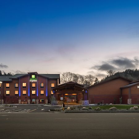 Holiday Inn Express Redwood National Park By Ihg Klamath Exterior photo