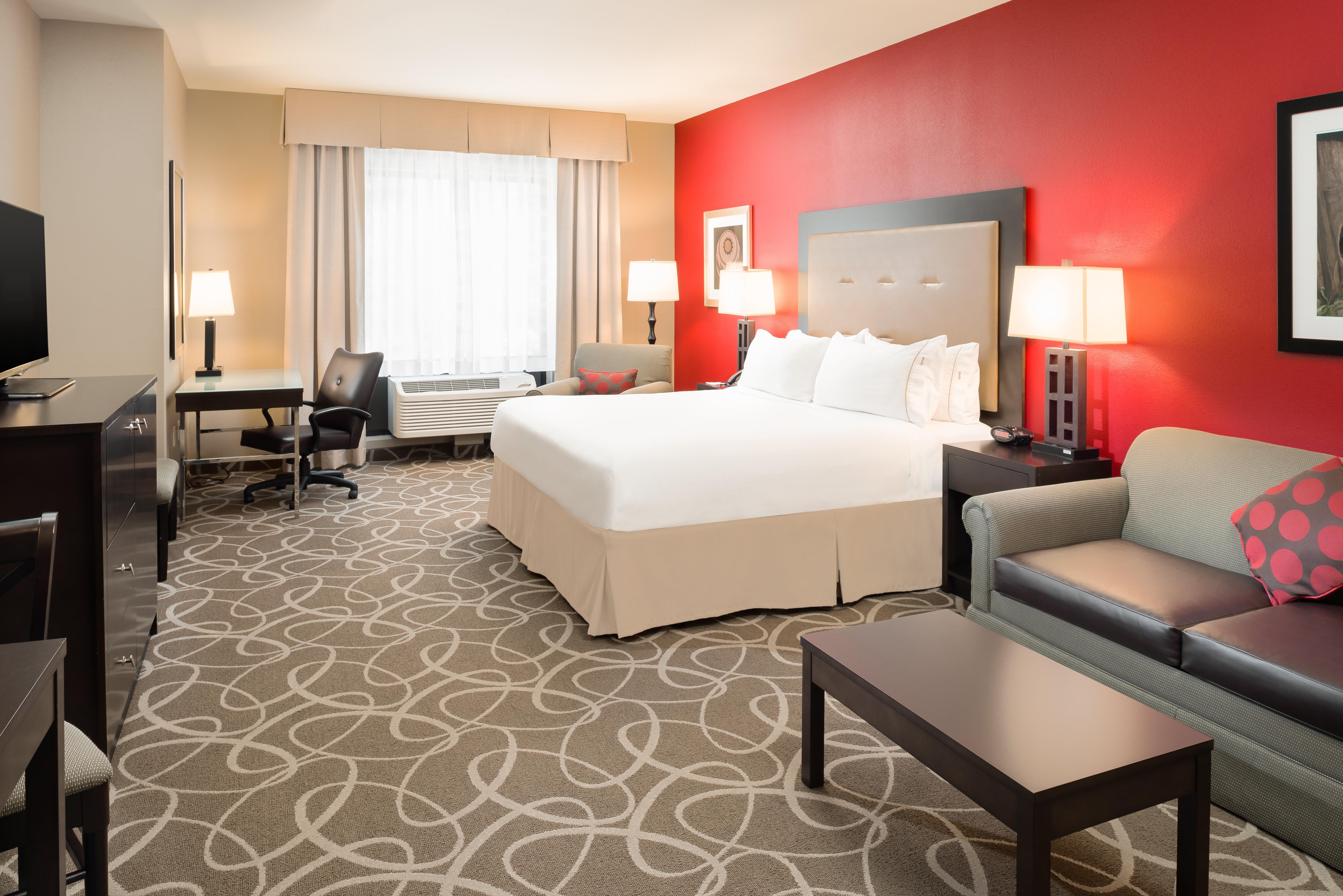 Holiday Inn Express Redwood National Park By Ihg Klamath Exterior photo