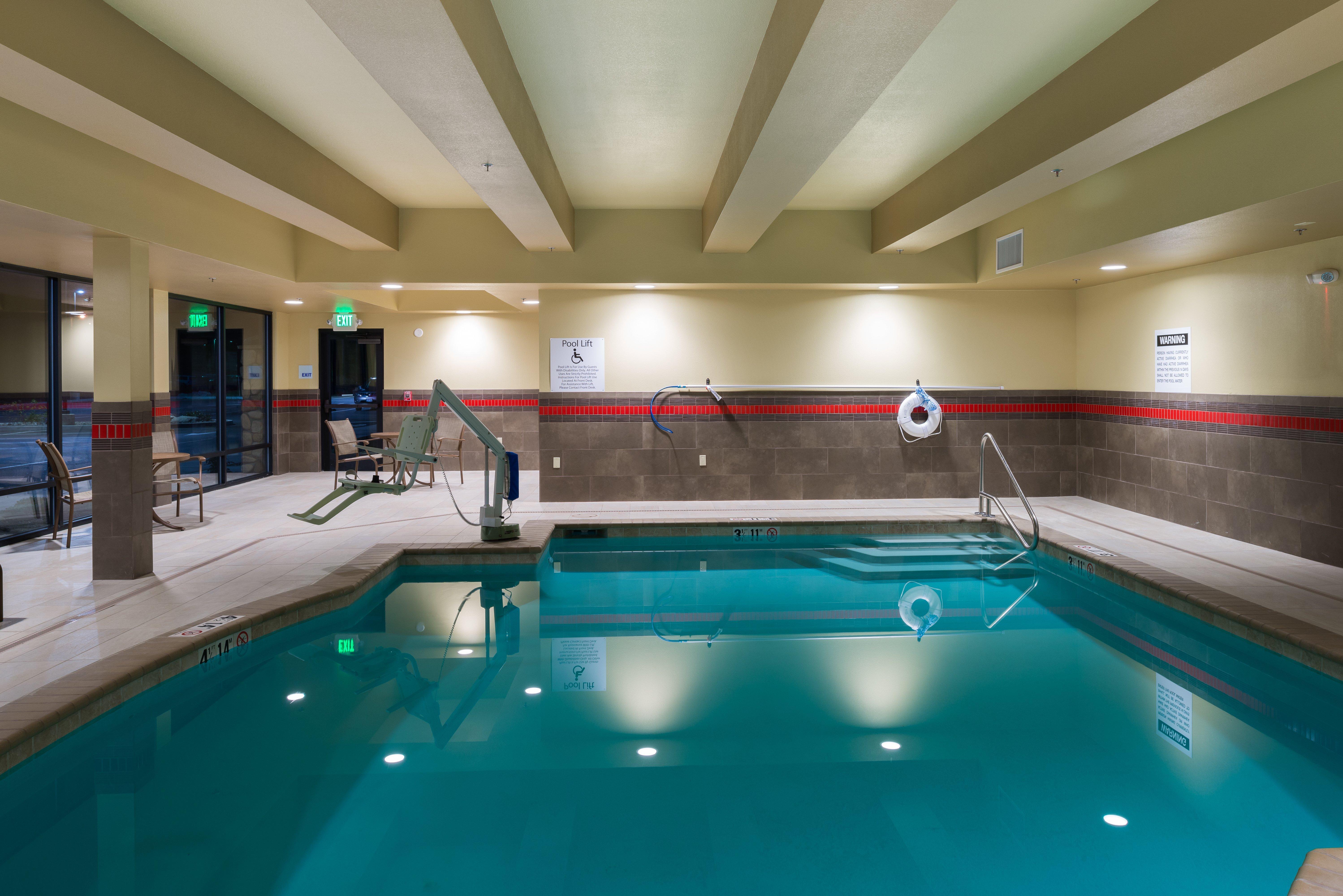 Holiday Inn Express Redwood National Park By Ihg Klamath Exterior photo