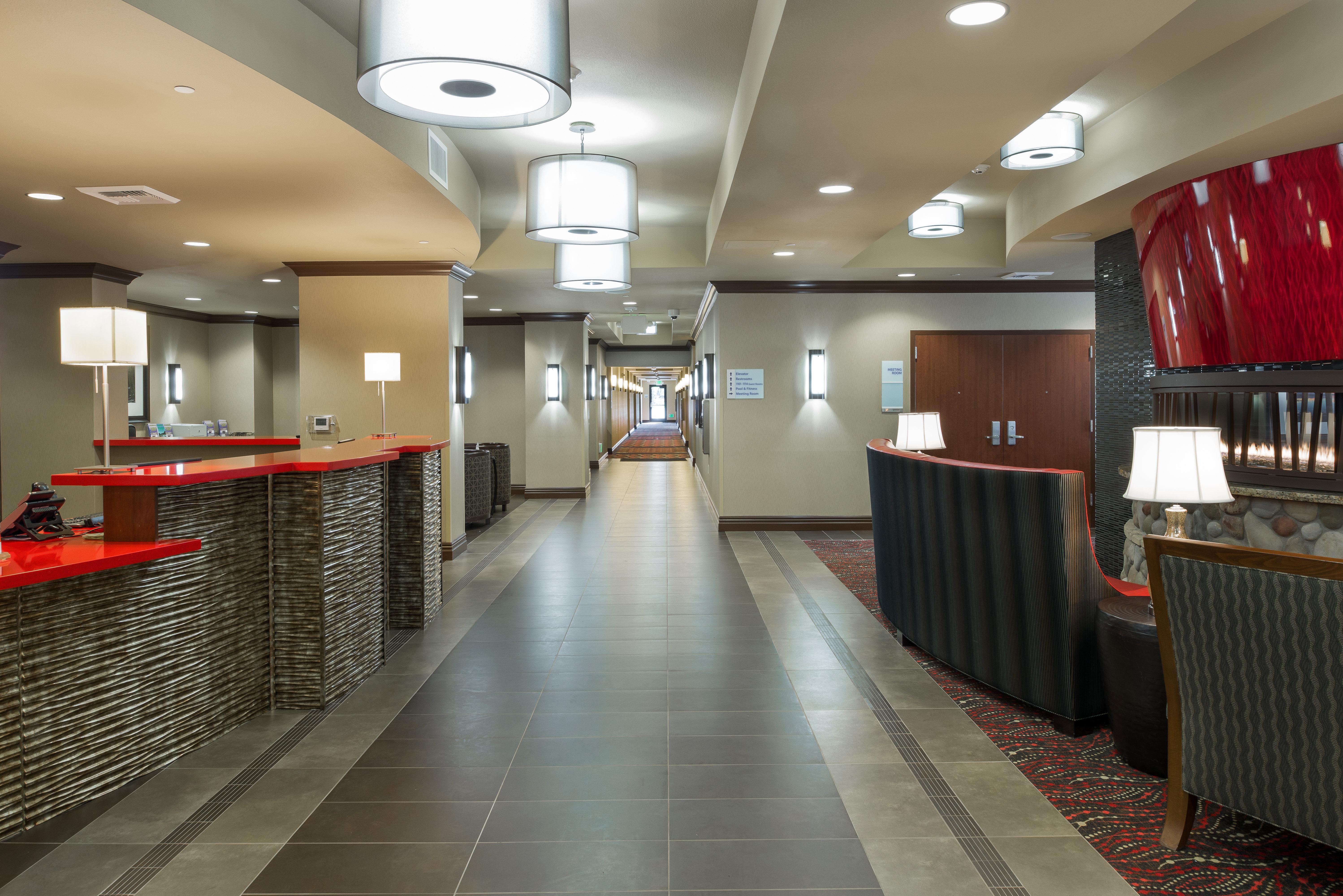 Holiday Inn Express Redwood National Park By Ihg Klamath Exterior photo