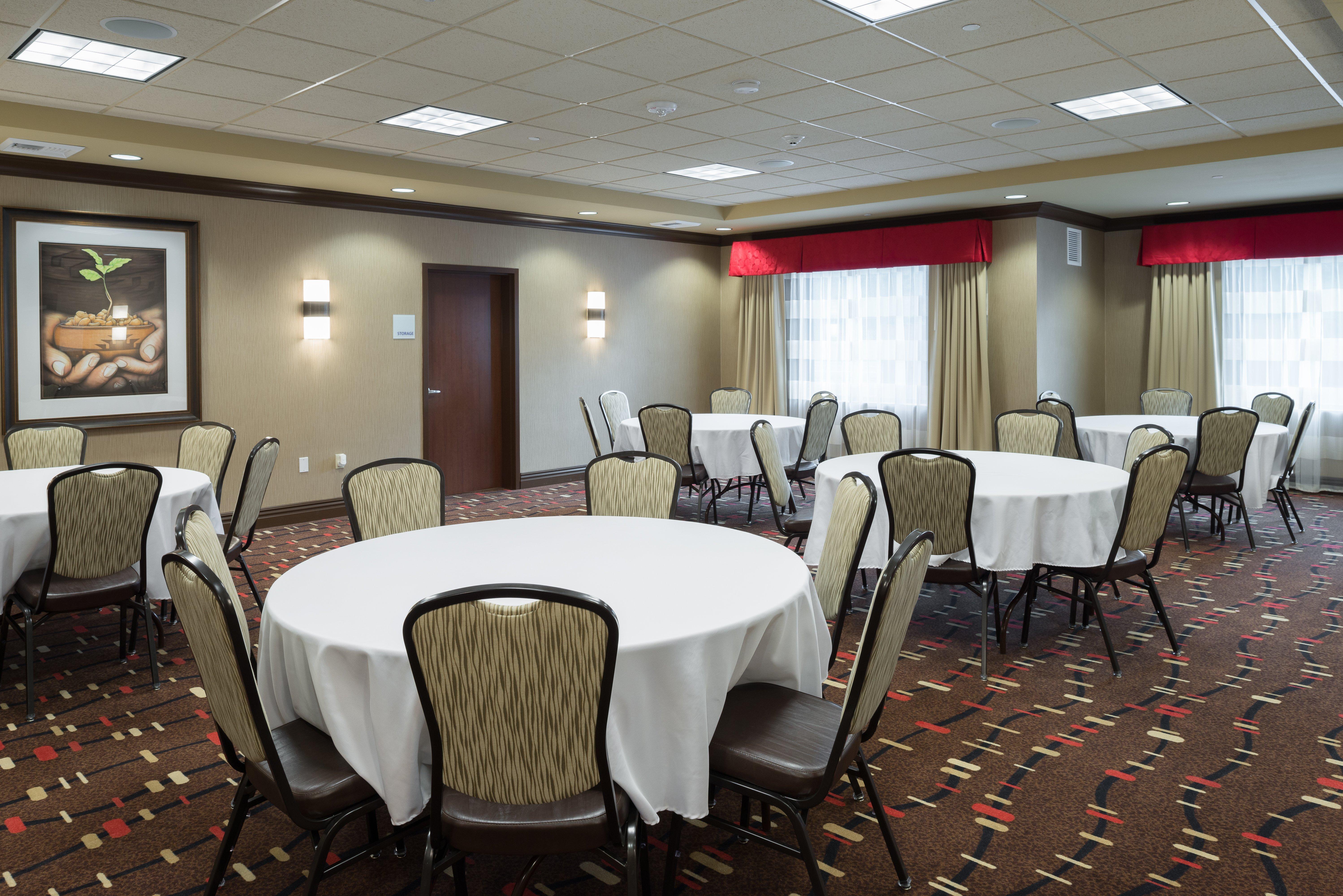 Holiday Inn Express Redwood National Park By Ihg Klamath Exterior photo