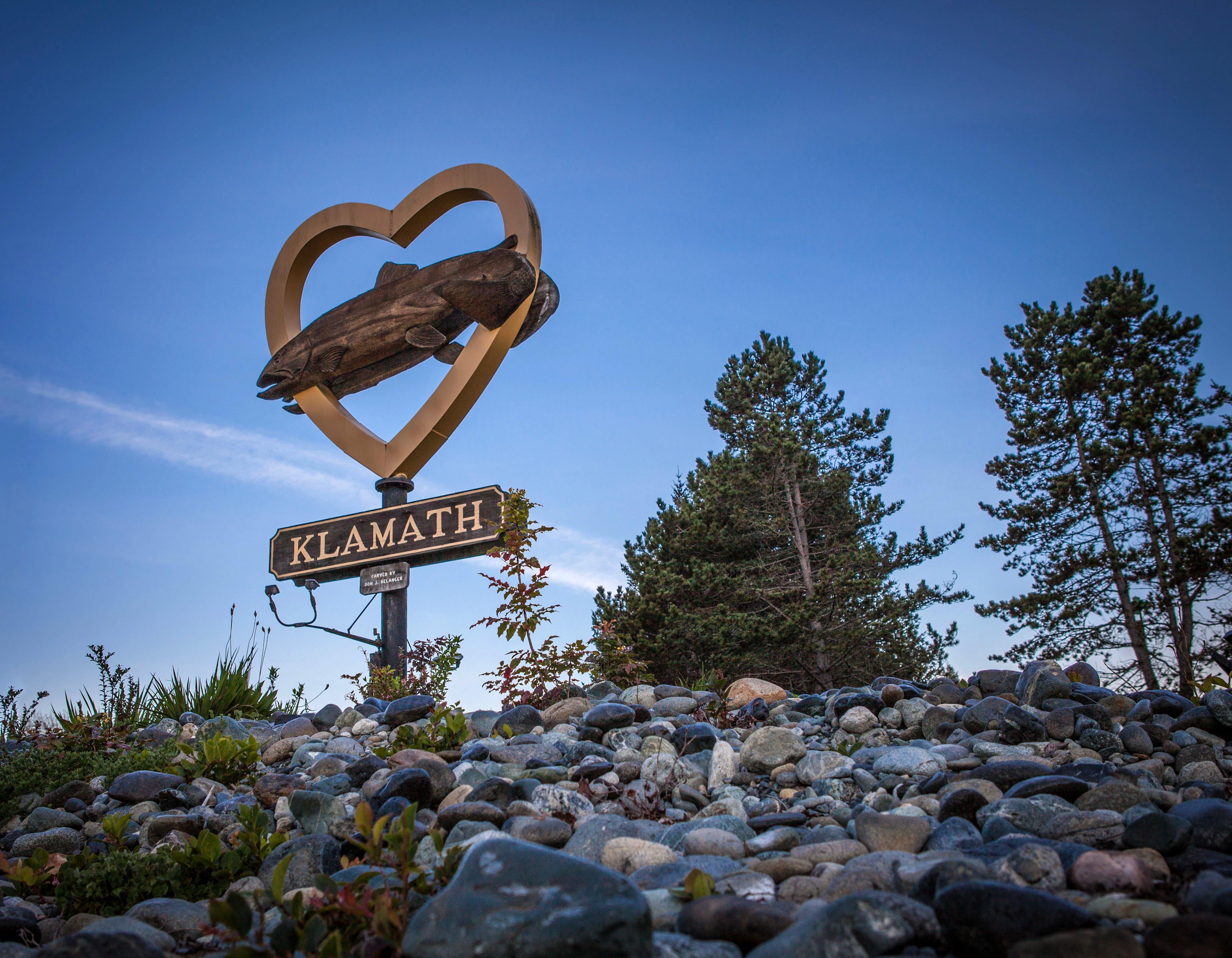 Holiday Inn Express Redwood National Park By Ihg Klamath Exterior photo