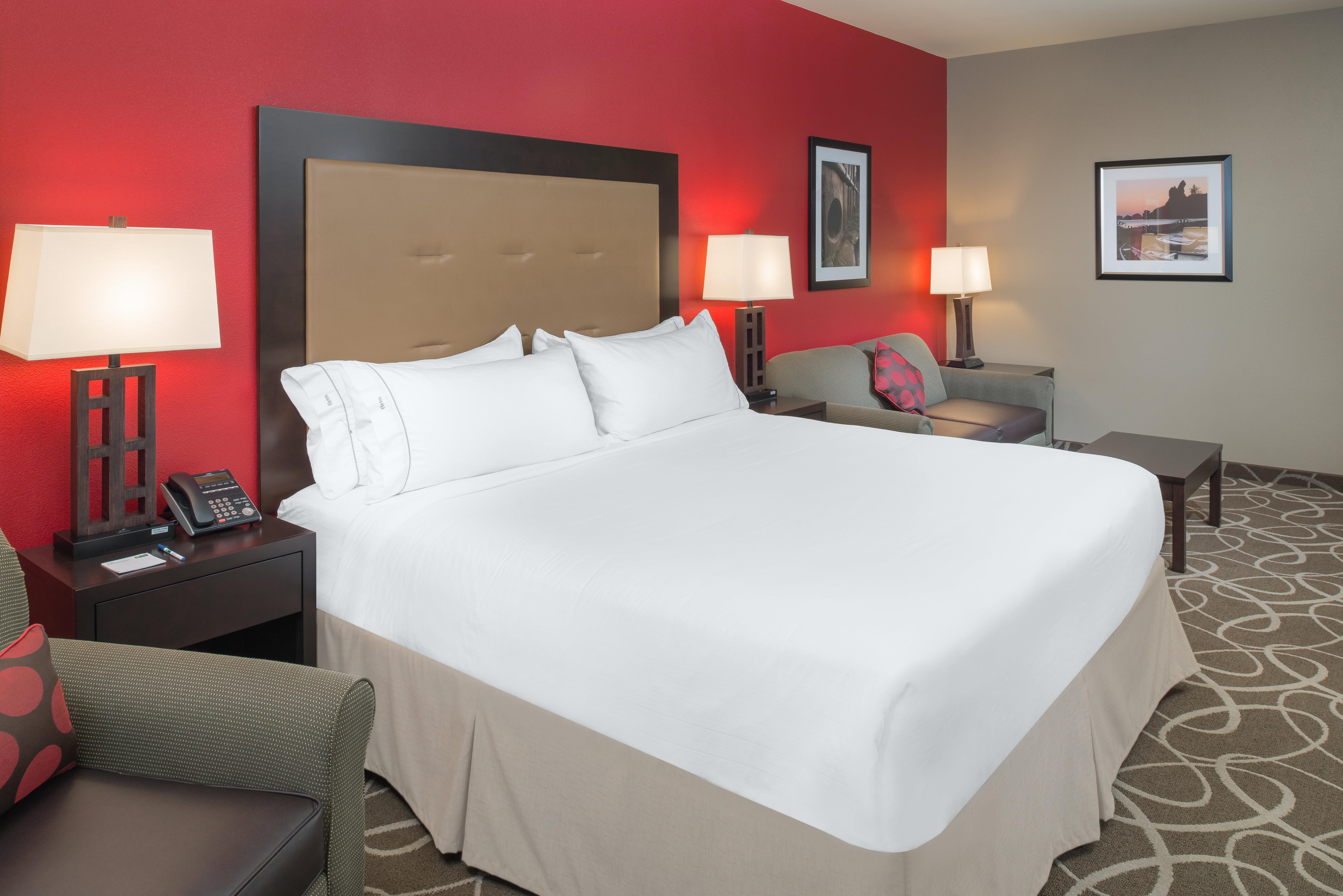Holiday Inn Express Redwood National Park By Ihg Klamath Exterior photo
