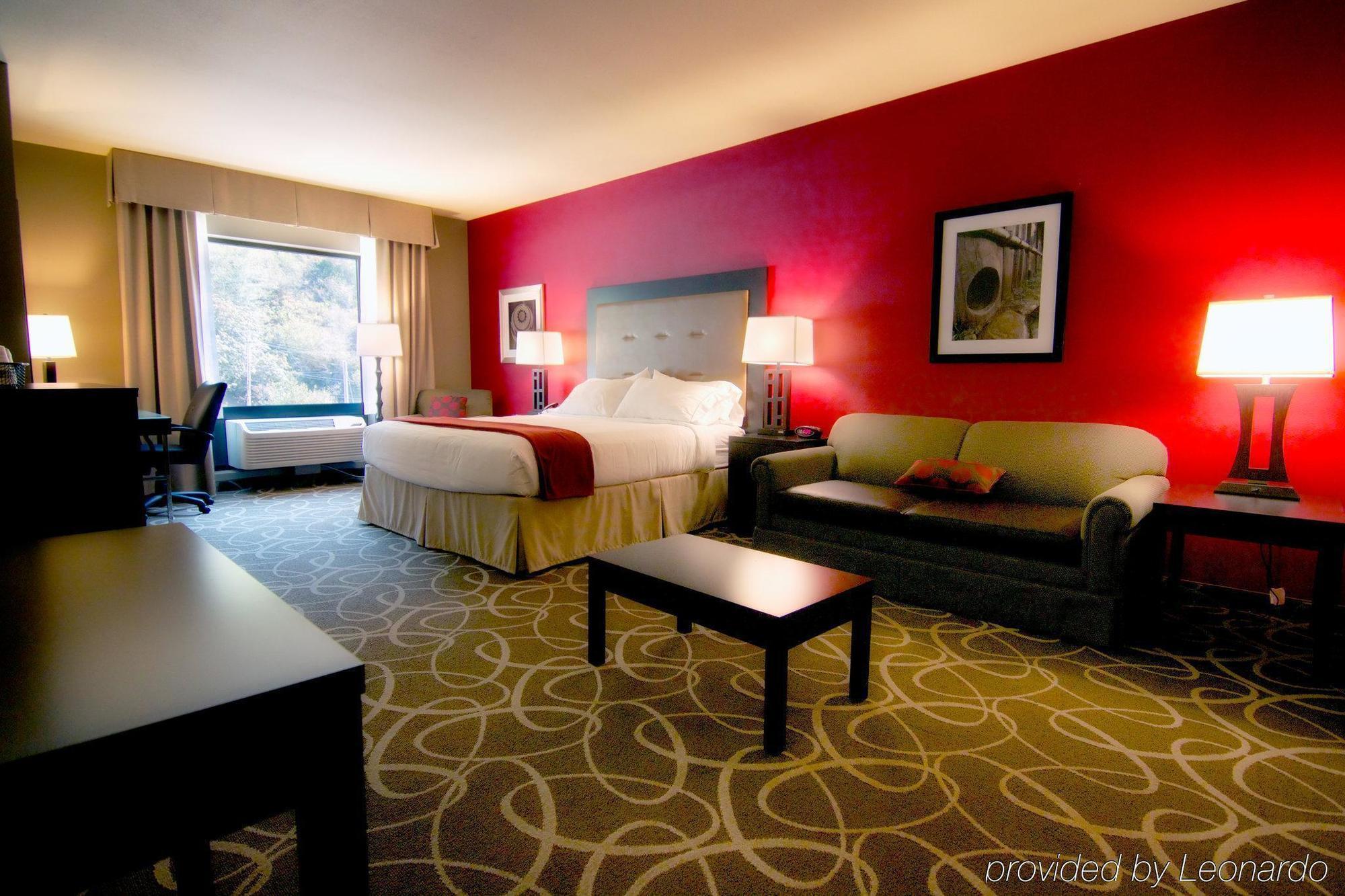 Holiday Inn Express Redwood National Park By Ihg Klamath Exterior photo
