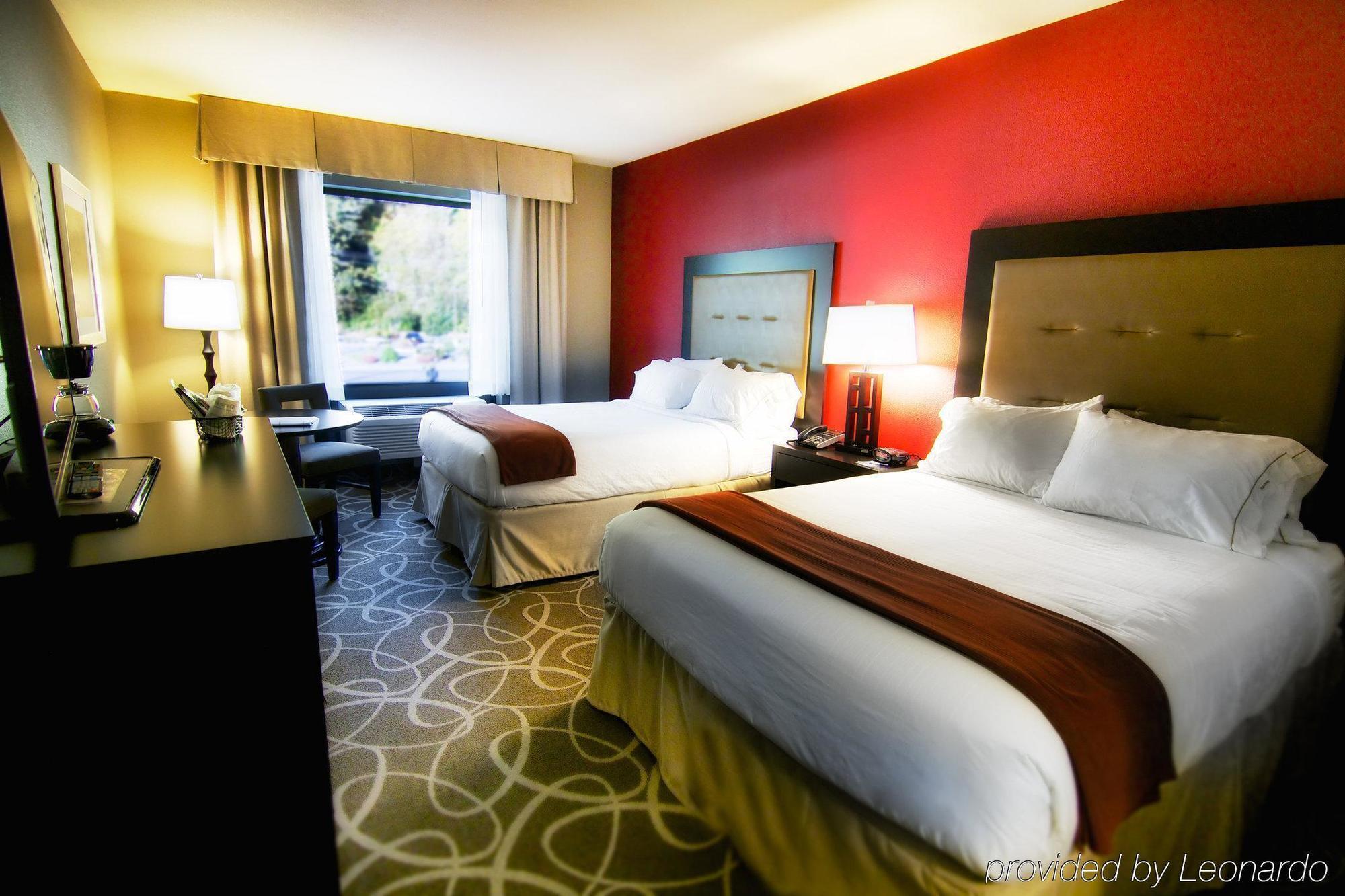 Holiday Inn Express Redwood National Park By Ihg Klamath Exterior photo